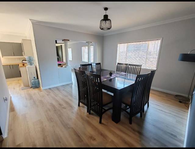 4 BEDROOM HOUSE FOR SALE IN MEYERTON EXT 6